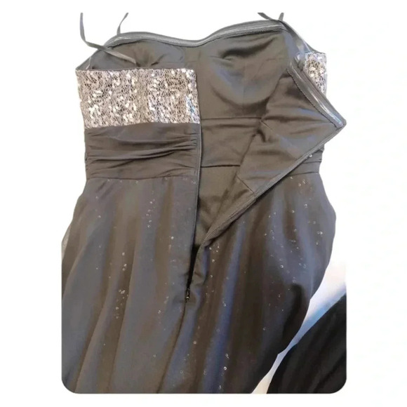 Adrianna Papell Hailey Black & Silver Hi Lo Dress Size 5/6 - Picture 6 of 12